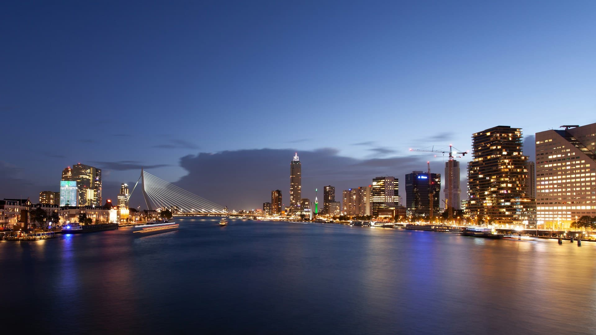 Rotterdam skyline over the river